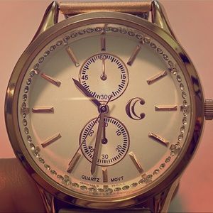 Rose gold Charming Charlie watch